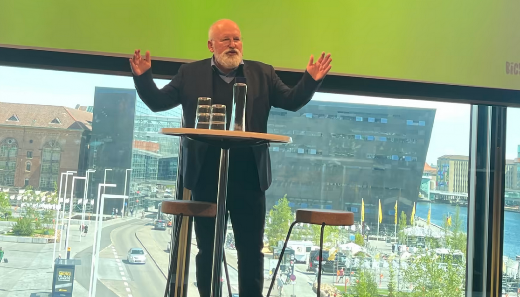 En av EU:s främsta ledare, Executive Vice President Frans Timmermans, talade vid cykeltoppmötet vid starten av Tour de France 2022. Foto: Cycleurope