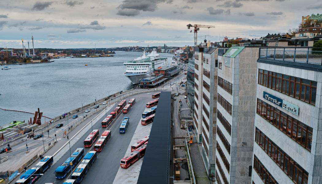 Bussar vid Slussen i Stockholm Foto: frans ruiter unsplash