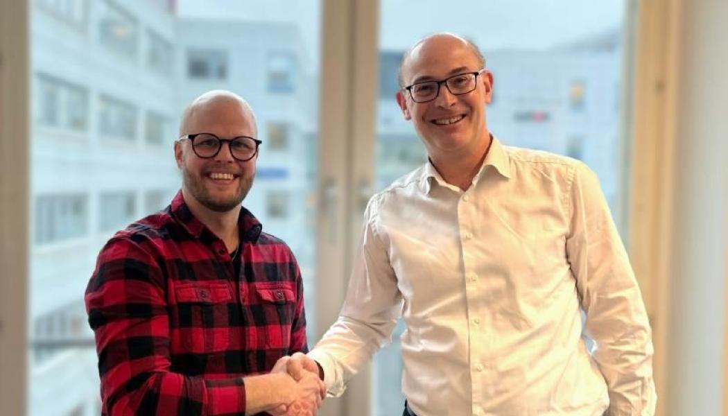 Nicklas Lokander, VD Rewalbi och Martin Åsberg, affärsområdeschef Sortera Water Treatment. Foto: Sortera