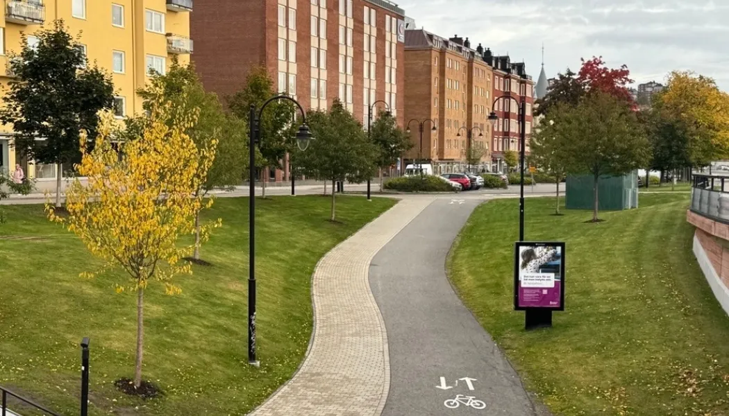 I Sundsvall upptäcks nu sneda skyltar, klotter och pågående vägbyggen automatiskt med hjälp av artificiell intelligens.  Foto: Sundsvalls kommun