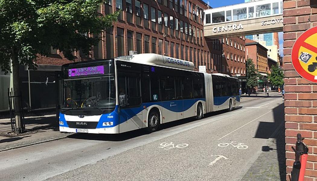 Svealandstrafiken ansvarar för kollektivtrafiken i Västmanland och Örebro län, och behöver säkra IT-lösningar för att stödja sin verksamhet. Foto: Wikimedia Commons