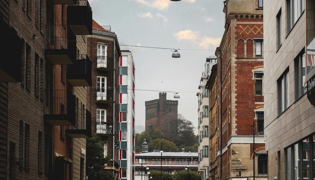 Bild med Helsingborgs landmärke Kärnan i fokus. Foto: Jacob Ekelund/Unsplash