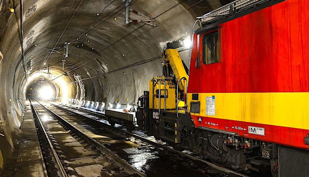 Tauernsträckan Salzburg–Villach är, tillsammans med Brennerpasset, den viktigaste alpförbindelsen i Österrike och därmed en huvudled för transit genom Alperna. Kärnan i sträckan är den cirka 81 kilometer långa Tauernbanan från Schwarzach-St. Veit till Spittal/Drau. Foto: ÖBB