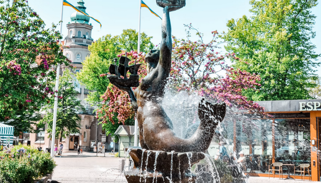Det blir nya laddpunkter och bättre belysning på torget i Karlshamn. Foto: Hanna Hörnbäck.