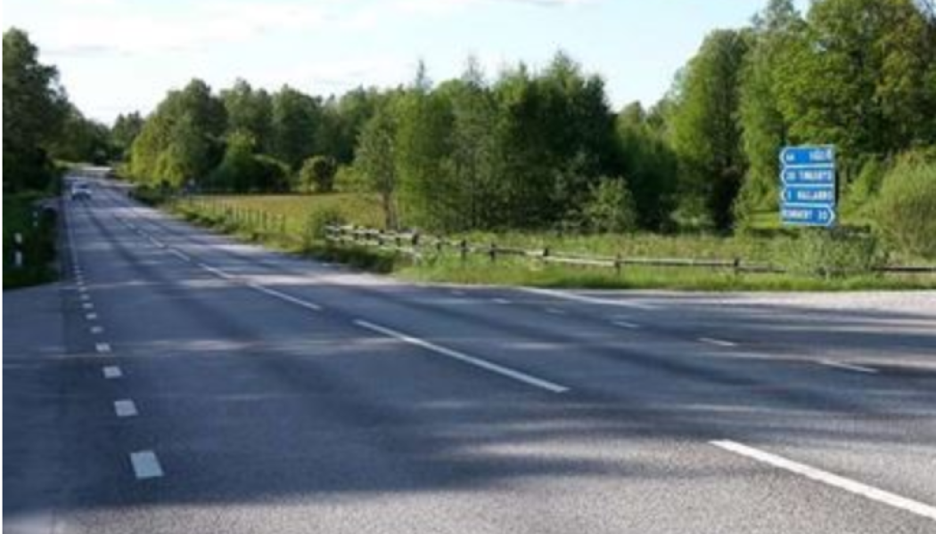 Peab bygger om väg 27 mellan Backaryd och Hallabro. Foto: Peab