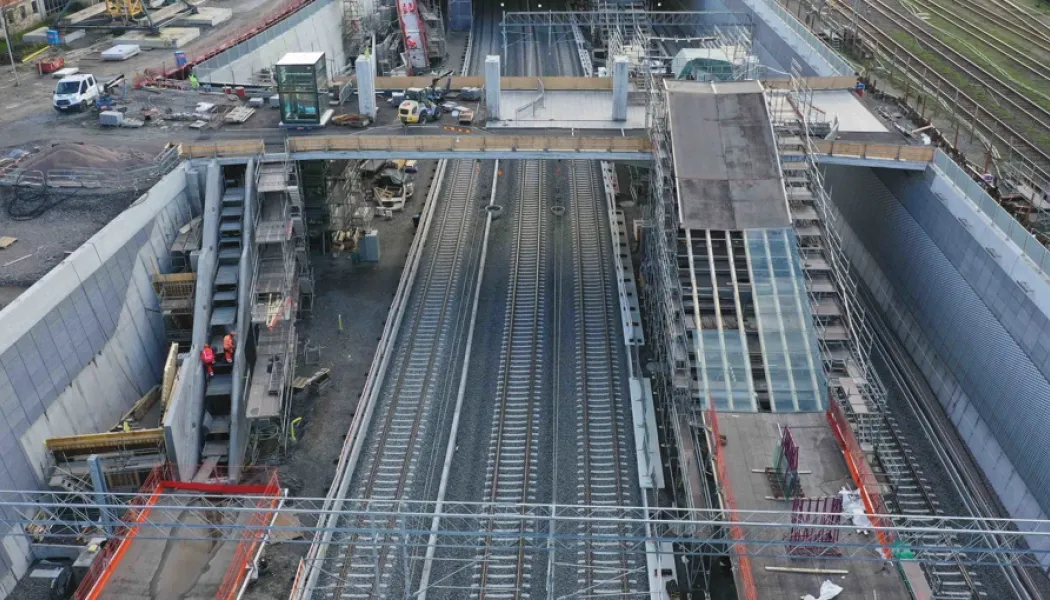 Framtida plattformar, stationsområde och stationshus byggs. Foto: Implenia Sverige AB