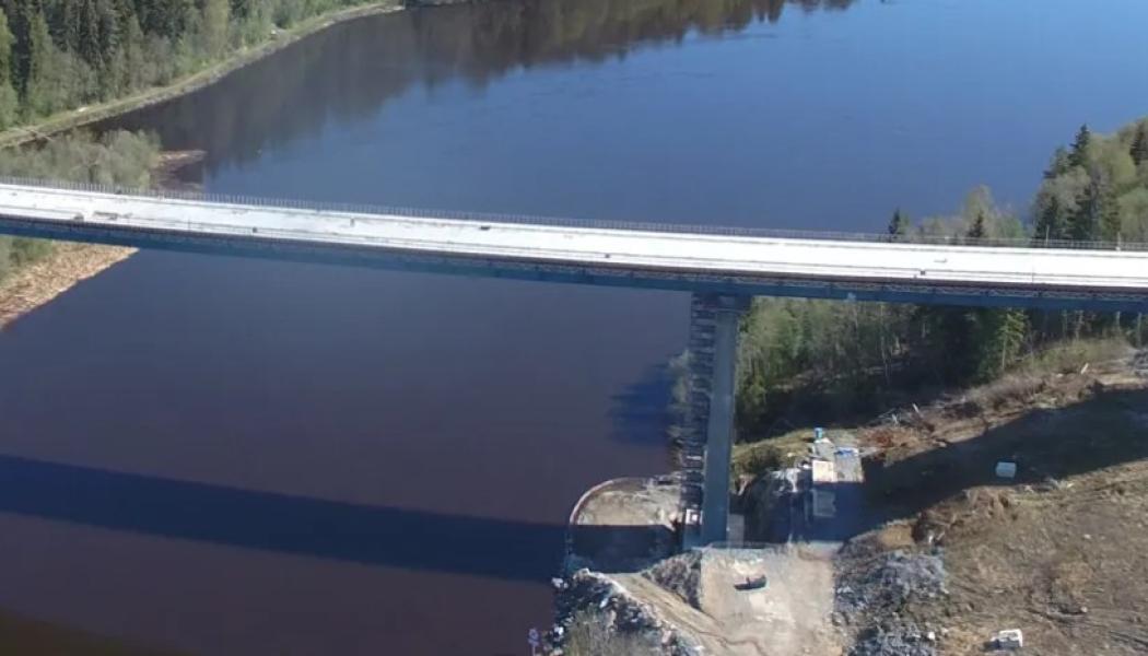Den 530 meter långa bron över Umeå älv ingår i projektet Västra länken. Foto: Trafikverket