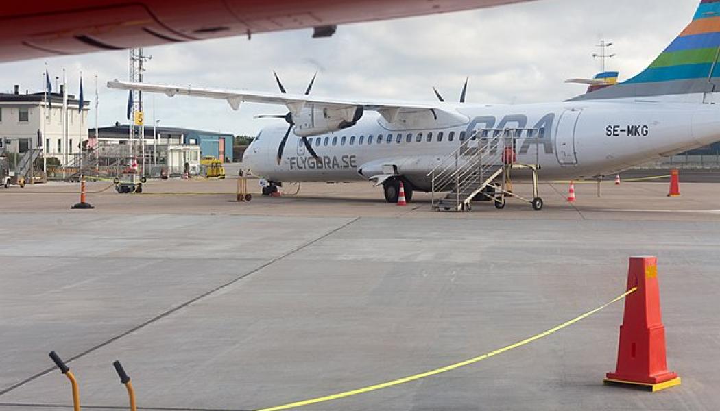 Det är första gången på flera årtionden som staten ser över och ökar det statliga stödet till de regionala flygplatserna. Foto: Wikimedia Commons