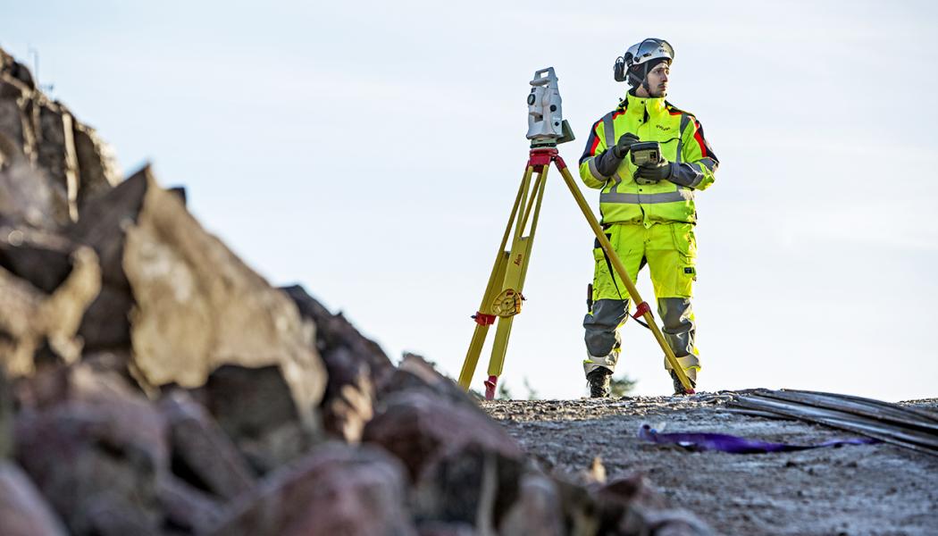 Svevia fått i uppdrag att färdigställa bron över Bredemadsvägen på E4-bygget. Foto: Markus Marcetic/Svevia