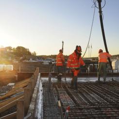 Grundläggningsdagen (GD) som äger rum på Stockholmsmässan riktar sig till entreprenörer, beställare, konsulter, myndigheter med flera inom grundläggningsområdet i vid bemärkelse. Huvudman för Grundläggningsdagen är Svenska Geotekniska Föreningen (SGF).
FOTO: Peab