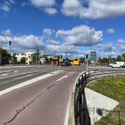 Ett av målen har varit att pröva om tjänsteskjuts i kombination med cykel kan minska kommunens behov av tjänstebilar. Pressbild: Karlstad kommun