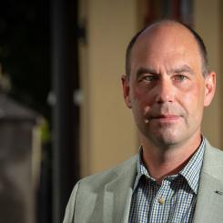 Vi behöver tydliga besked från regeringen om Norrbotniabanan, säger regionrådet Rickard Carstedt. Foto: Patrick Trägårdh