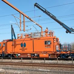 Aarsleff Rail har nyligen avslutat byggnationer av gångbroar och hissystem vid stationerna i Dale och Evanger på Bergensbanen i Norge, berättar en representant för Aarsleff Rail på mässan. Detta projekt är en del av den modernisering som genomförs för att förbättra kapaciteten och rusta stationerna för framtida trafik. Foto: Aarsleff Rail