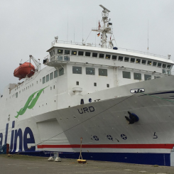 Fartyget Urd trafikerar linjen Stockholm Norvik Hamn och Hangö Hamn i Finland. Foto: Stena Line