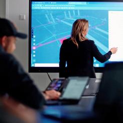 Med BaneNORs nya BIM-verktyg blir det möjligt att simulera och analysera olika layoutalternativ i en virtuell miljö, vilket reducerar risken för kostsamma misstag under det faktiska byggandet. Foto: Novorender