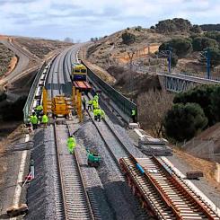 Underhåll av järnväg i spanska Galicien. Foto: Adif Infrastructura
