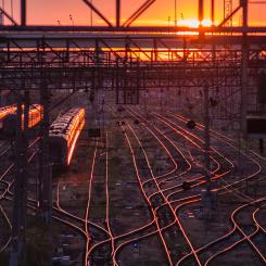 Powerstrucs huvudverksamhet är elarbeten för järnvägssektorn, främst kontaktledningar.  Foto: aleksandr popov/ unsplash