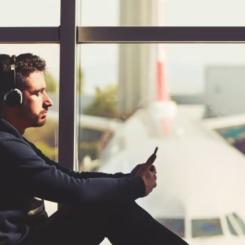 Fler flygpassagerare under 2022 - men betydligt färre än före pandemin. Foto: Mostphotos