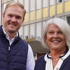 Lerums kommunstyrelses ordförande Viktor Lundblad och kommundirektör Gull-Britt Eide. Foto: Lerums kommun