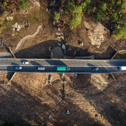 Beräknad byggtid för landskapsbron i Partille var två år, men Svevia blev klar 10 månader tidigare. Foto: Svevia