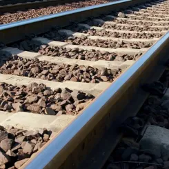 Upprustningen omfattar elektrifiering för att kunna köra med snabbare, tystare och mer miljövänliga tåg och en ny 2,5 mil lång järnvägssträcka mellan Byarum och Tenhult och ett nytt mötesspår mellan Tenhult och Huskvarna. Foto: Trafikverket