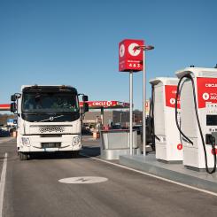 Circle K öppnar ytterligare 20 laddplatser för tung trafik. Foto: Circle K
