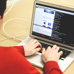 Cyberhoten ökar i Europa. Arkivbild