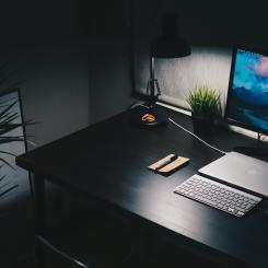 Fem spaningar inför det nya cybersäkerhetsåret. Foto: nikita kachanovsky/unsplash