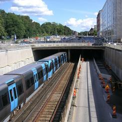 Drottningholmsvägen i Stockholm 2009, ombyggnad vid Lindhagensplan, nytt tunnelavsnitt. Foto: Holger.Ellgaard/Wikimedia Commons