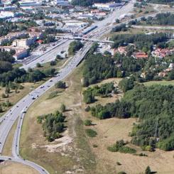 E18 mellan trafikplats Jakobsberg och trafikplats Hjulsta ska byggas ut. Foto: Trafikverket