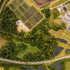Flygfoto över reningsverket i Hässleholm. I bildens vänstra del kommer en ny och större yta anläggas. Foto: Hässleholm Miljö AB