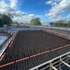 Den gamla bron över Helge å i Kristianstad rivs och en ny byggs Foto: Trafikverket
