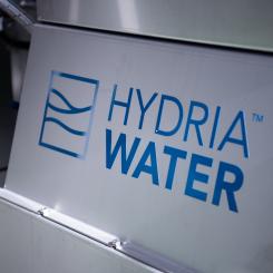 Nu tar företaget nästa steg genom att integrera mjukvara som gör att maskiner för mekanisk vattenrening kan justera sig själva. Lösningen har nyligen beviljats patent. Foto: Hydria Water