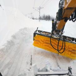 Snöröjning efter Ingunn på det urspårningsdrabbade området på Malmbanan Foto: BDX