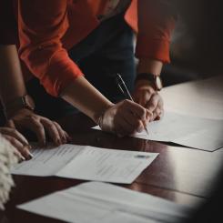 "Vi kommer nu att avsevärt utöka våra befintliga aktiviteter och cybertjänster i DACH-regionen" säger Ian Brown, styrelseordförande på Integrity360.  Foto: romain dancre/unsplash