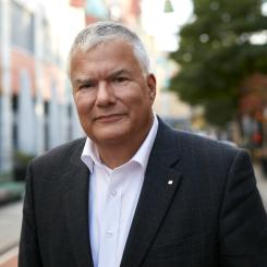 Jonas Bjelfvenstam får förlängt förtroende. Bild: Josefine Bäckström