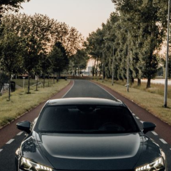 Stort intresse för laddstolpar för el- och hybridbilar i Åkersberga. Foto: Open Infra