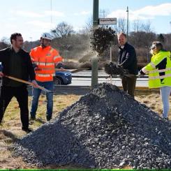 Nya körfält byggs vid Hulanrondellen. Foto: Lerums kommun