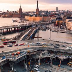 Trafikverkets inriktningsunderlag beskriver bland annat olika inriktningar utifrån regeringens direktiv, konsekvenser för infrastrukturen, förslag på fördelning av ekonomiska medel och grad av måluppfyllelse för de transportpolitiska målen. Foto: marilia bognandi unsplash
