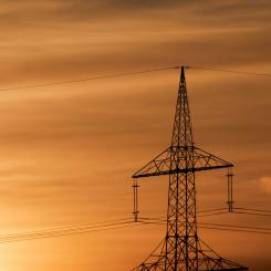 Kraftledning Foto: maurits-bausenhart/unsplash