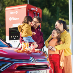Mer Sverige och Circle K förenklar tillgängligheten för elbilisterna. Foto: mer