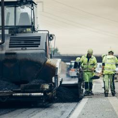 NCC lägger asfalt på E45 vid Aarhus i Danmark. Arkivfoto: Jonathan Grevsen