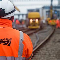 Rälsarbete vid brittiska järnvägen. Foto: Network Railartiet planerar att återförstatliga brittiska järnvägar