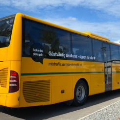Nu kan allmänheten åka med alla skolbussar i Grums i Värmland. Foto: Värmlandstrafiken