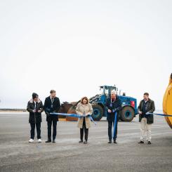 Från vänster Magnus Thorén (Stena Metal International), Stefan Pålsson (kommunstyrelsens ordförande Halmstad), Monika Przedpelska Öström (branschchef Sveriges Hamnar), Claes Lindgren (länsråd Halland) och Carl-Henrik Hägg (Vd Hallands Hamnar). Foto: Hallands Hamnar