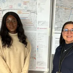Camilla Hedenstedt, projektledare, och Fatou Jarjou, processledare vattenverksamhet, berättade om sitt arbete med delsträckan Bäckeby-Linghem. Foto: Trafikverket