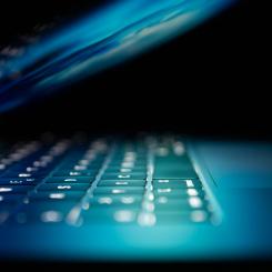 Den nya rapporten belyser den ökade aktiviteten från hotaktören TA397, där flera statliga organisationer är måltavlor för spionprogram med fjärråtkomst. Foto: dmarc philipp katzenberger/unsplash
