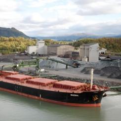 Med endast kort avstånd till hamnen i Gullsmedvik och järnvägsförbindelser har Rana Gruber en solid utgångspunkt. Bearbetningen av dess järnmalm drivs redan med 100 procent förnybar energi genom användning av vattenkraft. Foto: Rana Gruber