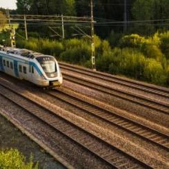 Regeringen har kommit med beskedet att planerna för byggnationen av tågsträckan mellan Borås och Göteborg ska återupptas. Foto: Trafikverket