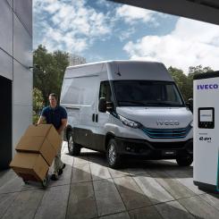 Samarbetet ska ge kunden en integrerad lösning där IVECO levererar fordonet och E.ON förser och stöttar IVECO-kunderna med laddstationer i hela Skandinavien. Foto: IVECO